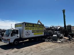 Best Retail Junk Removal  in Akron, IN